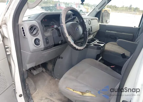 2013 Ford E-250 Commercial z USA, uszkodzony, nr VIN 1FTNE2EW4DDB21158